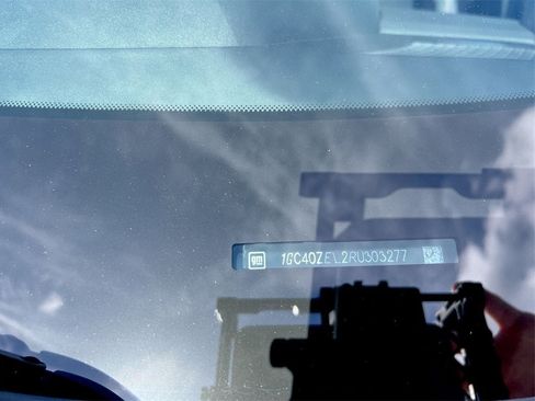 New 2024 Chevrolet Silverado EV RST image 26