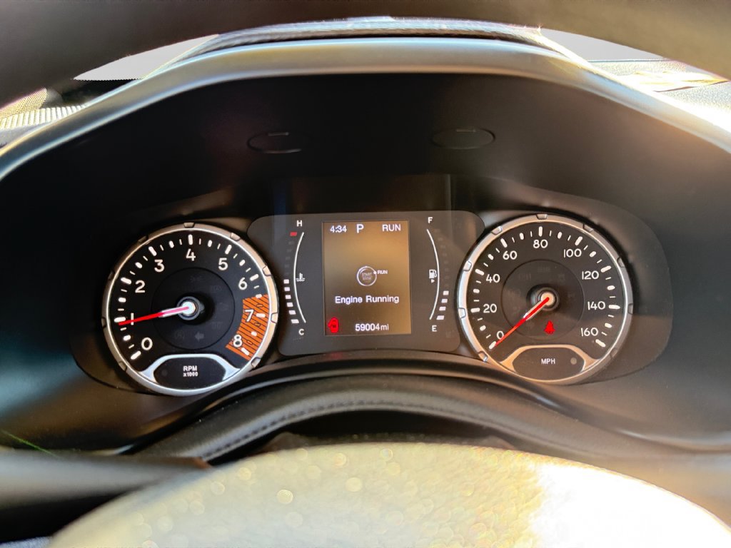 Used 2023 Jeep Renegade Latitude AWD/4WD image 13