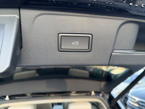 New 2026 Volkswagen Atlas SEL Premium R-Line image 20