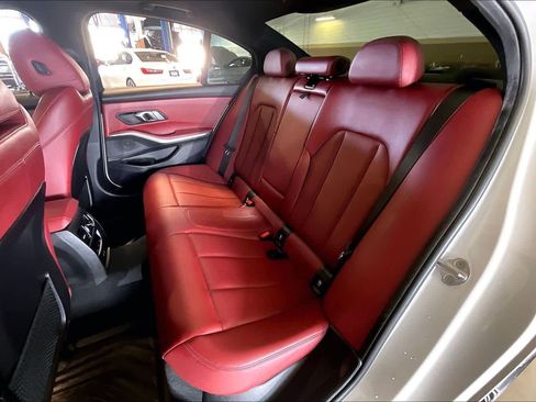 Used 2023 BMW 330i Sedan w/ Premium Package image 20