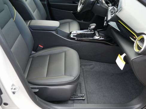 New 2026 Chevrolet Trax ACTIV w/ Sunroof Package image 22