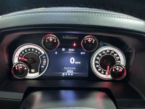 Used 2017 RAM 1500 Laramie w/ Convenience Group AWD/4WD image 18