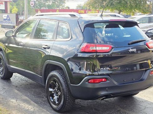 Used 2015 Jeep Cherokee Sport w/ Cold Weather Group AWD/4WD image 4