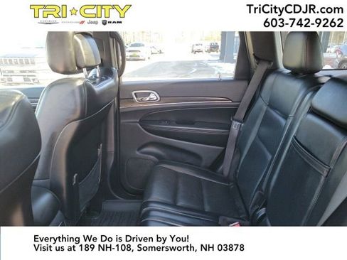 Used 2019 Jeep Grand Cherokee Limited w/ Luxury Group II image 21