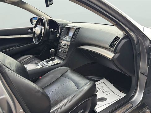Used 2011 INFINITI G25 x w/ Moonroof Pkg AWD/4WD image 14