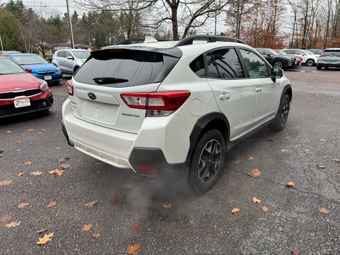 Used 2019 Subaru Crosstrek 2.0i Premium w/ Moonroof Package image 5