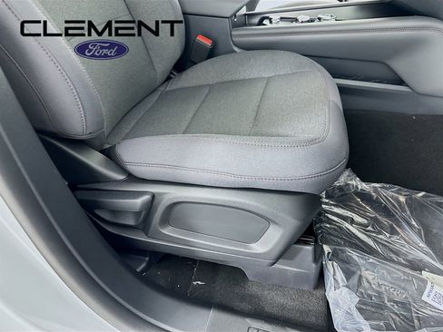 New 2026 Ford Explorer Active image 30