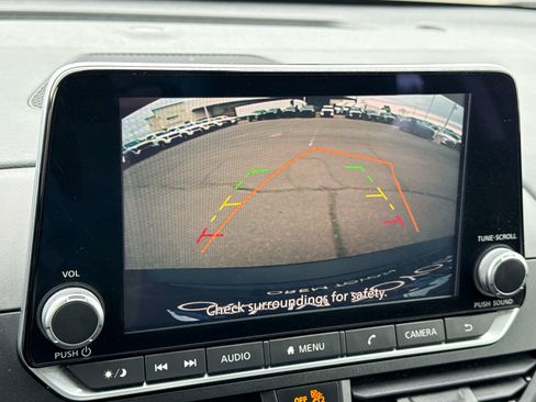 Used 2024 Nissan Altima 2.5 SV image 22