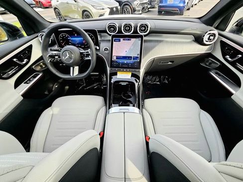 Certified 2026 Mercedes-Benz GLC 300 4MATIC image 27