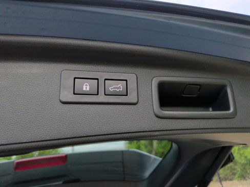 Used 2023 Subaru Forester Touring AWD/4WD image 41