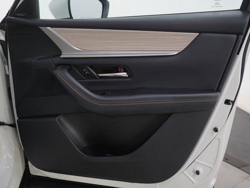 Certified 2024 MAZDA CX-90 Plug-In Hybrid w/ Premium Pkg image 12