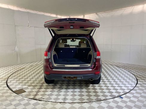 Used 2019 Jeep Grand Cherokee Limited AWD/4WD image 16