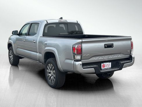Used 2023 Toyota Tacoma Limited AWD/4WD image 5