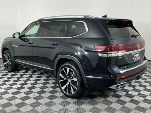 Used 2024 Volkswagen Atlas SEL Premium R-Line AWD/4WD image 5