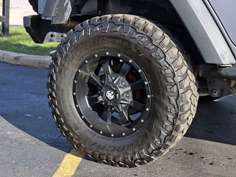 Used 2016 Jeep Wrangler Unlimited Sport AWD/4WD image 7
