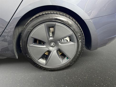 Used 2023 Tesla Model 3 Standard Range RWD image 28
