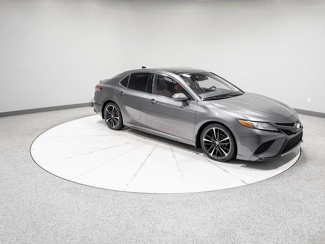Used 2018 Toyota Camry XSE FWD image 27