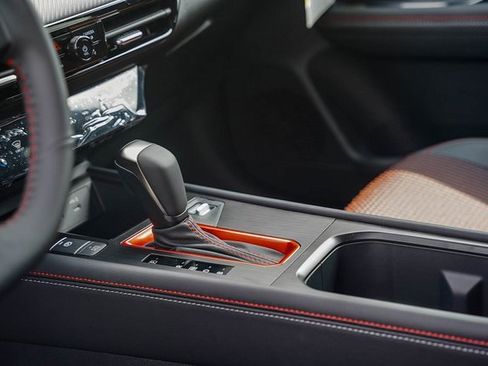 New 2026 Nissan Kicks SR image 23