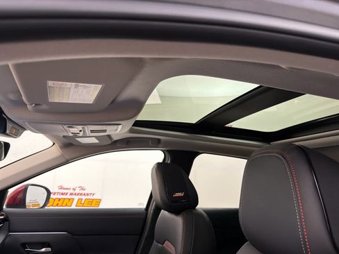 New 2026 Nissan Kicks SR w/ SR Premium Package FWD image 15
