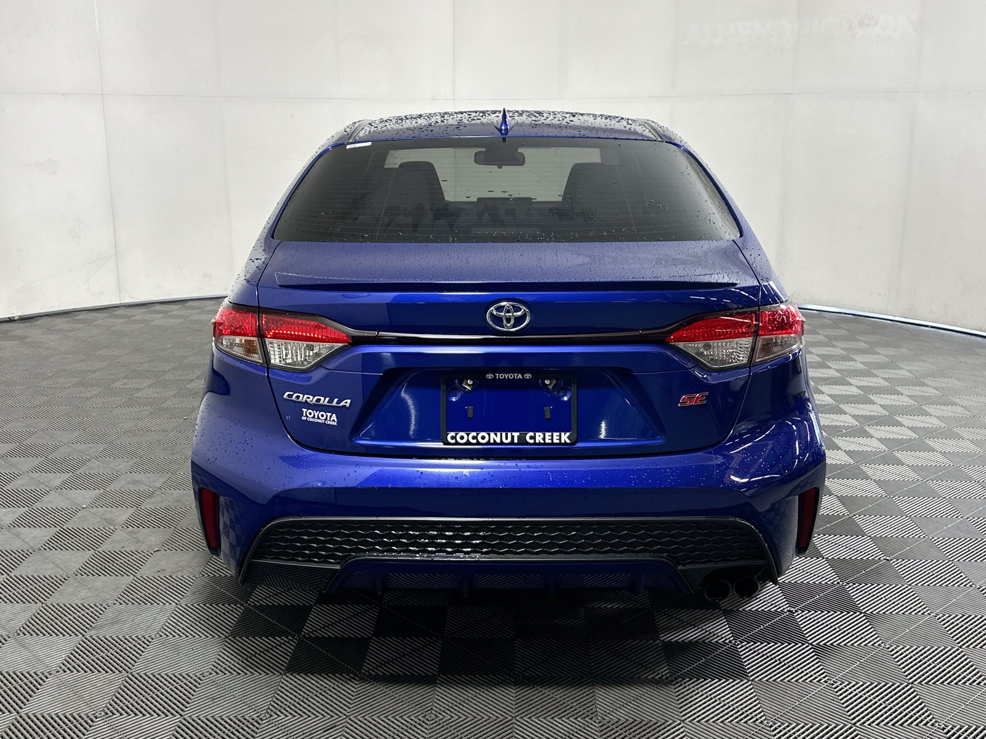 Used 2021 Toyota Corolla SE FWD image 4
