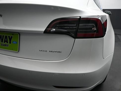 Used 2022 Tesla Model 3 Long Range image 9
