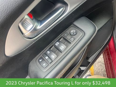 Used 2023 Chrysler Pacifica Touring-L w/ S Appearance Package AWD/4WD image 20