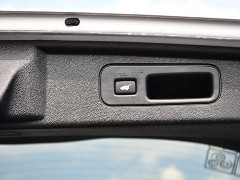 Certified 2024 Honda Odyssey Touring image 32