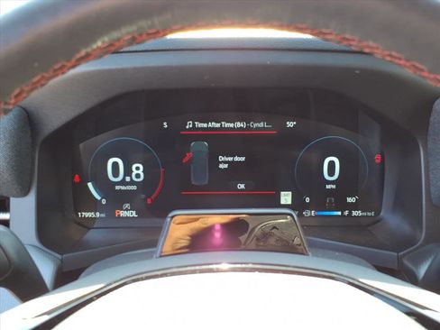 Used 2025 Ford Explorer ST-Line w/ ST-Line Street Pack image 18