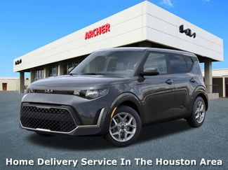New 2025 Kia Soul LX image 1