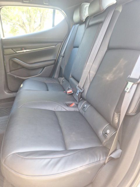 Used 2023 MAZDA MAZDA3 s FWD image 18