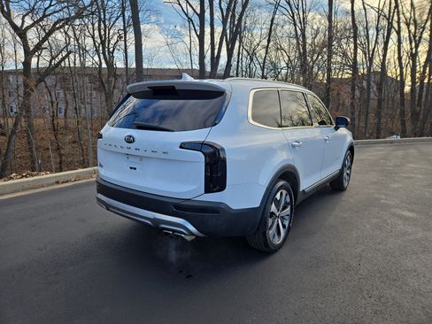 Used 2020 Kia Telluride S image 3