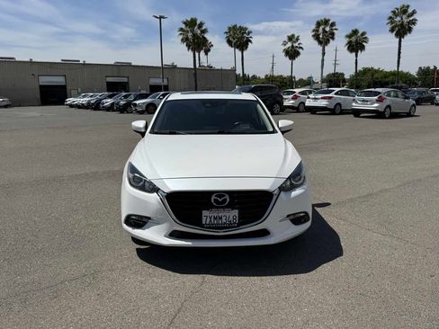 Used 2017 MAZDA MAZDA3 Grand Touring FWD image 4