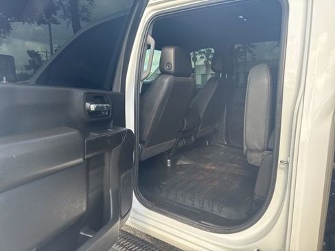 Used 2023 GMC Sierra 3500 Pro w/ Convenience Package AWD/4WD image 9