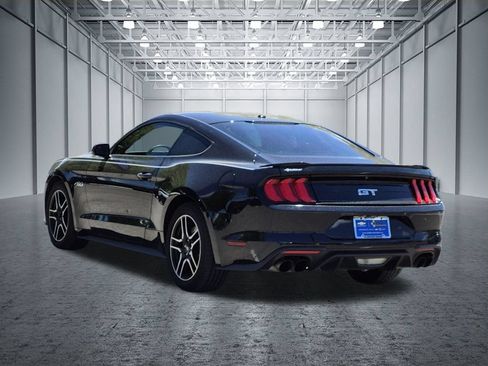 Used 2019 Ford Mustang GT RWD image 7
