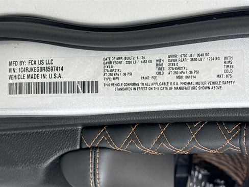 Used 2024 Jeep Grand Cherokee L Summit w/ High Altitude Package image 33