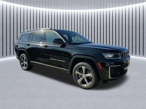 New 2026 Jeep Grand Cherokee L Limited image 2