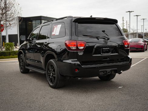 Used 2022 Toyota Sequoia TRD Sport image 8