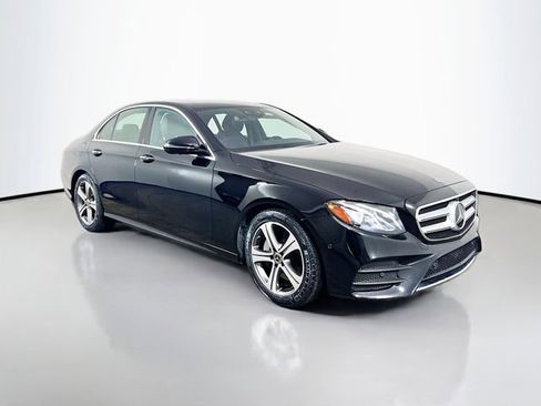 Used 2020 Mercedes-Benz E 350 Sedan image 25