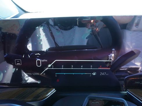 Certified 2025 Cadillac Escalade Sport Platinum image 23