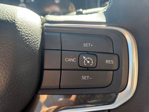 New 2024 Jeep Wagoneer 2WD w/ Premium Group I image 21