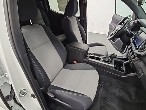 Used 2023 Toyota Tacoma TRD Off-Road image 35