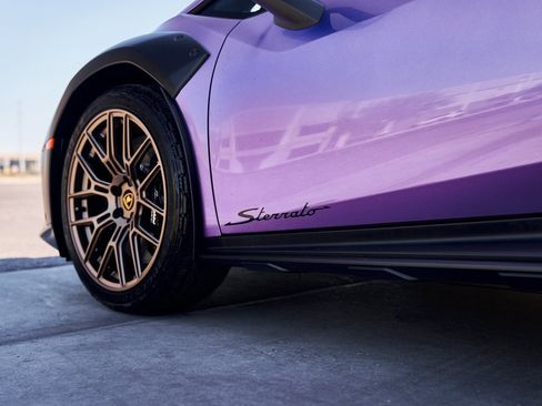 Used 2024 Lamborghini Huracan Sterrato image 16