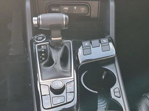 Used 2024 Kia Sportage EX FWD image 12