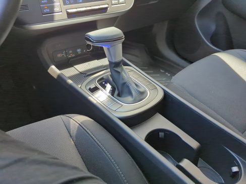 Certified 2026 Hyundai Kona SEL Sport AWD/4WD image 31