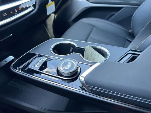 New 2026 Cadillac Lyriq V image 18