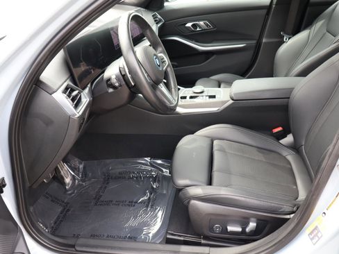 Used 2023 BMW 330e image 14