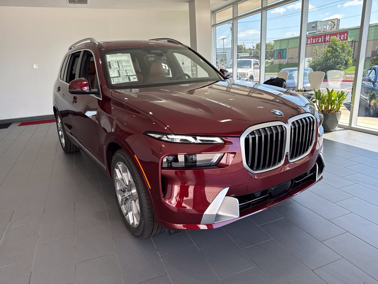 New 2027 BMW X7 xDrive40i w/ Executive Package AWD/4WD image 2