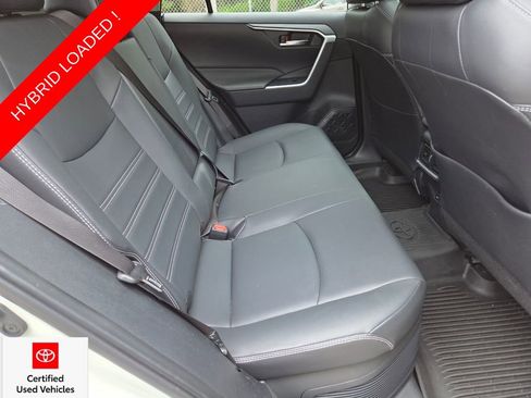 Used 2022 Toyota RAV4 XLE Premium AWD/4WD image 17
