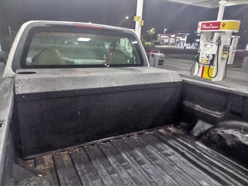 Used 1999 Ford F250 XL image 5