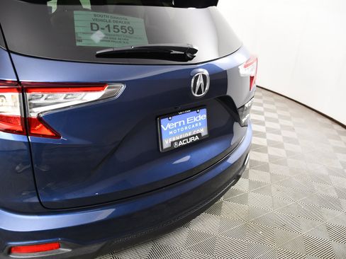 Used 2025 Acura RDX SH-AWD image 15